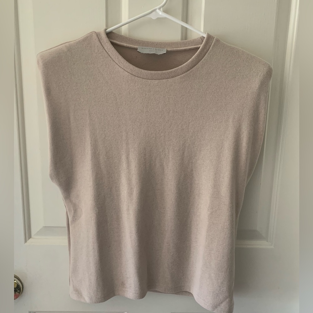 Modern Citizen Flavia Padded Shoulder Top